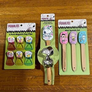 Peanuts Snoopy Spring Bag Clips, Spatulas and Cookie Cutter Set of 11 NWT